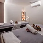 Grand Harilton Hotel