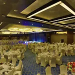 Grand Harilton Ξενοδοχείο 5*