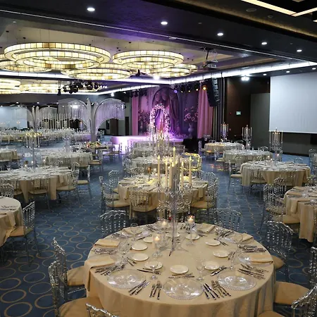 Grand Harilton מלון 5*